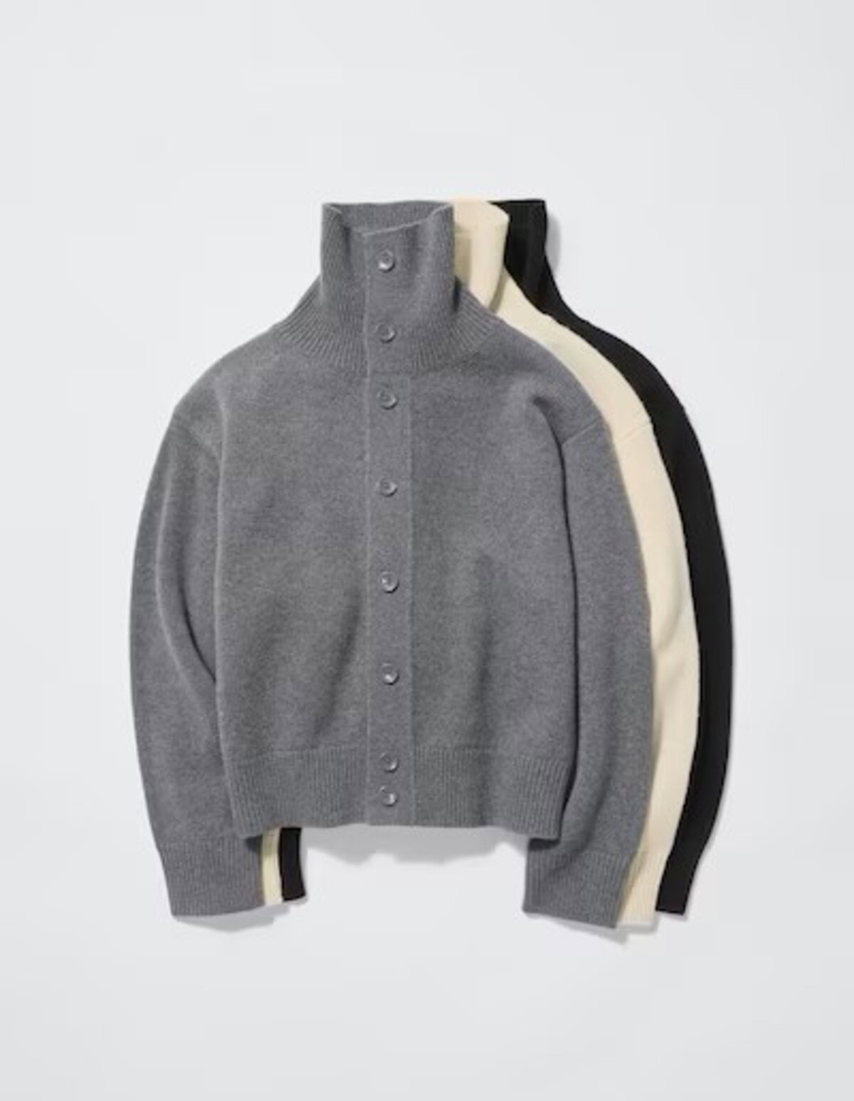 ラムスタンドカラーカーディガン　￥4,990／ユニクロ ユー