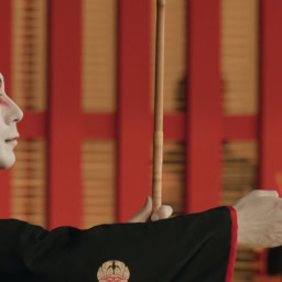 映画『襲名』　2022年の襲名披露興行で上演された『助六由縁江戸桜』。
