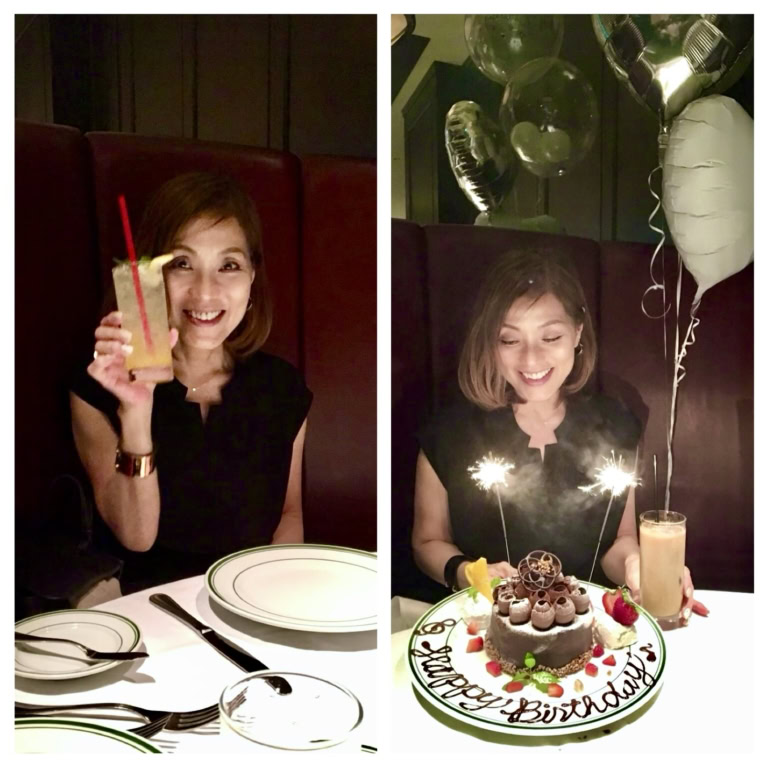 10年前、家族や友人、仕事仲間に60歳の誕生日をお祝いしてもらった様子