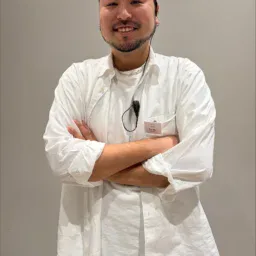カキモトアームズ麻布台ヒルズ店スタイリスト　堂前優斗さん
