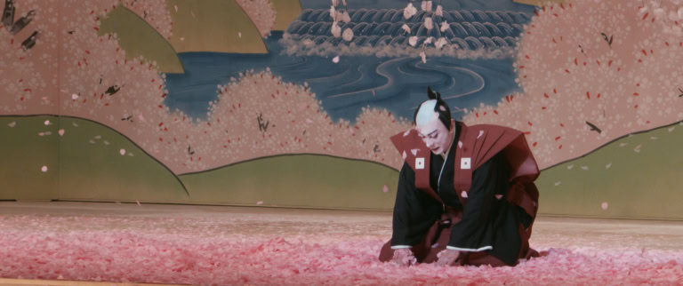 映画『襲名』シーン画像 2019年、海老蔵として手がけた『星合世十三團 成田千本桜』。