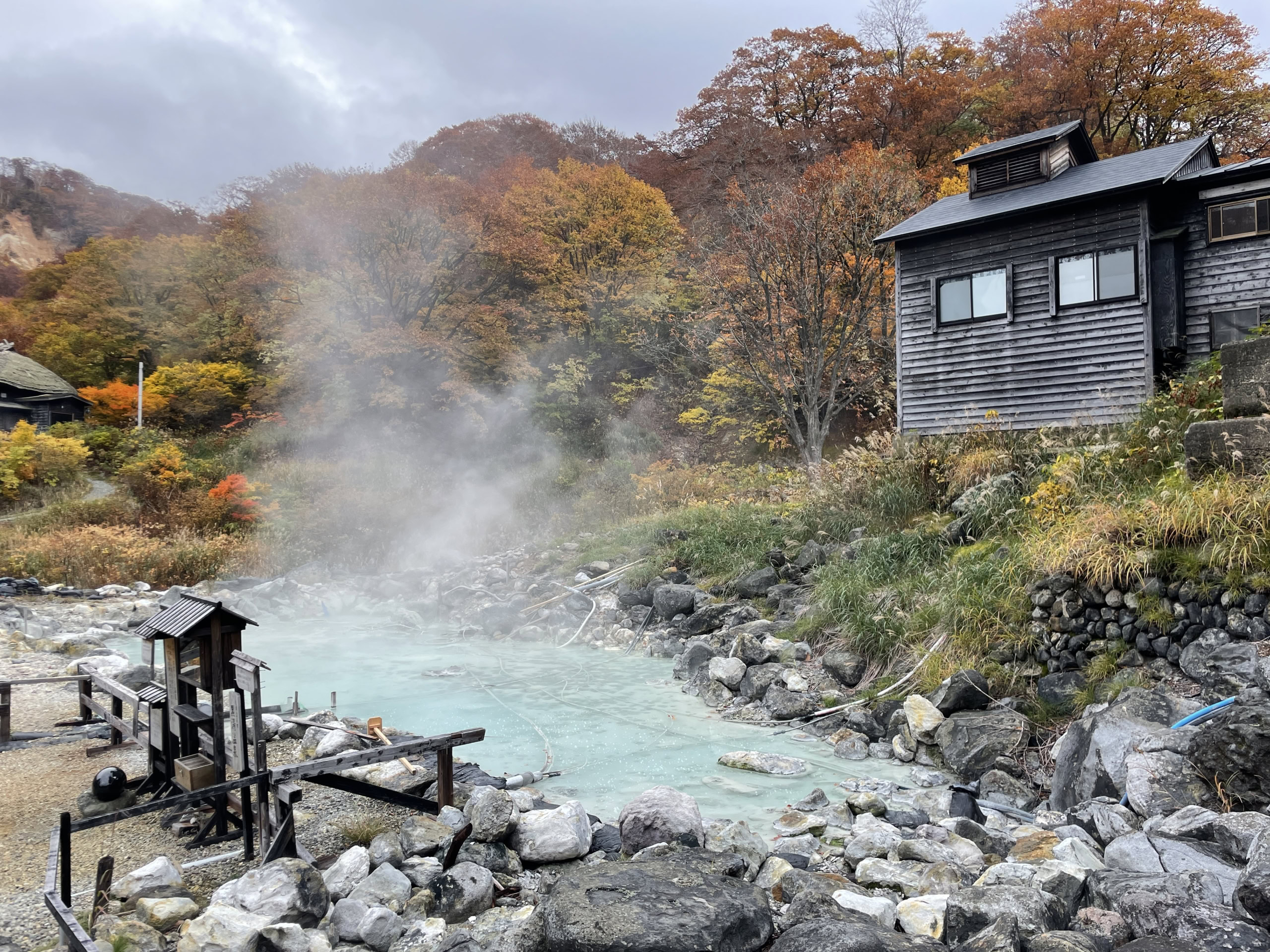 盛岡　紅葉旅　乳頭温泉