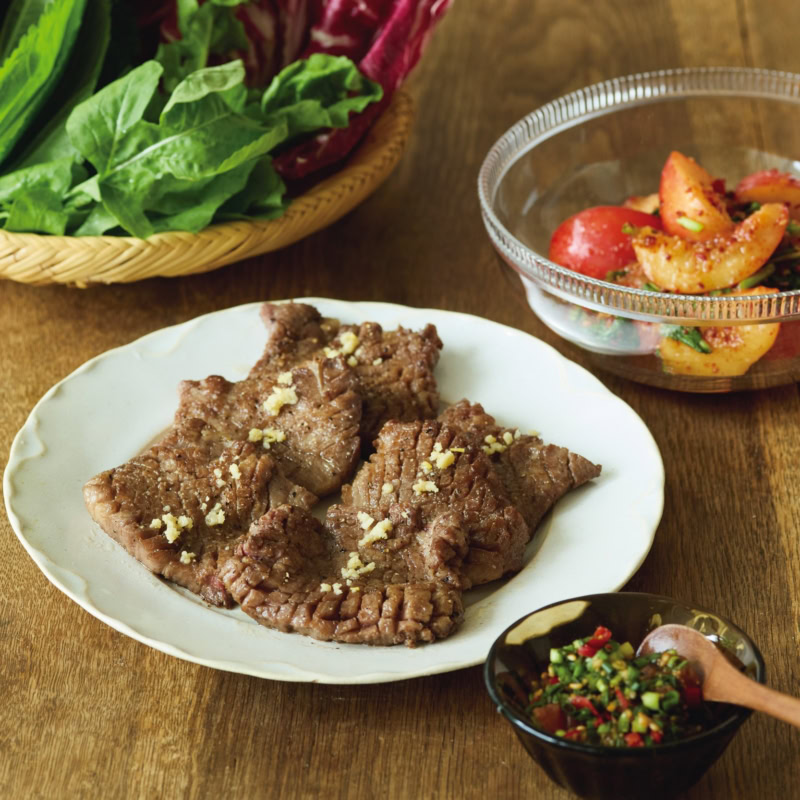 【本場韓国料理】暑い日にもぴったり!梅干しソースでさっぱりと「牛タンクイ」の作り方【李家の日々ごはん】