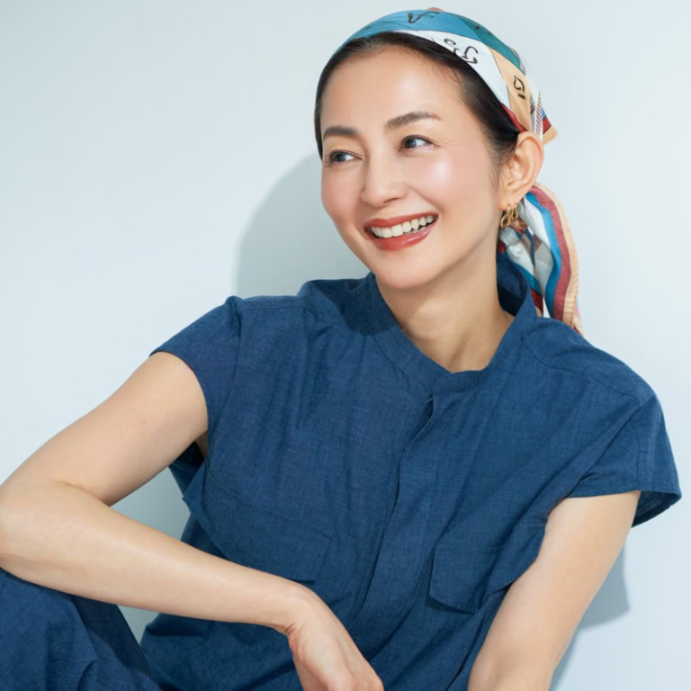 【第7位】【60代メイク】大人こそ涙袋メイクが効果的！下まぶたにラメシャドウを塗るだけで生き生き感アップ！【山本浩未さんのこれだけメイク塾】