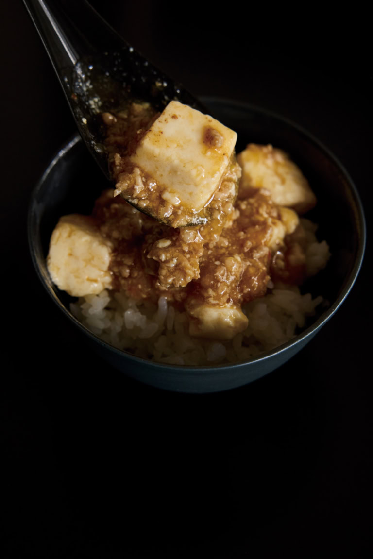 豆腐は煮ると水気が出るので、加える水分は少なめにすると◎