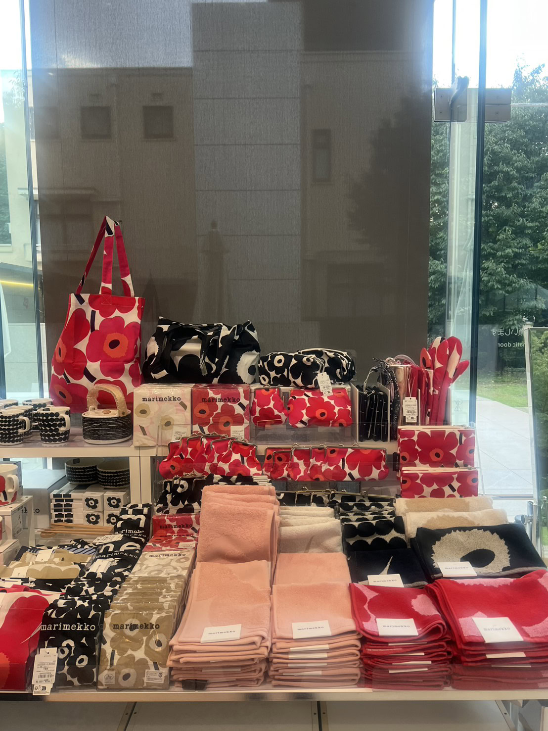 「マリメッコ展 模様のちから Marimekko: Art of Printmaking -Beauty, Dream, Love」東京都庭園美術館　ミュージアムショップ